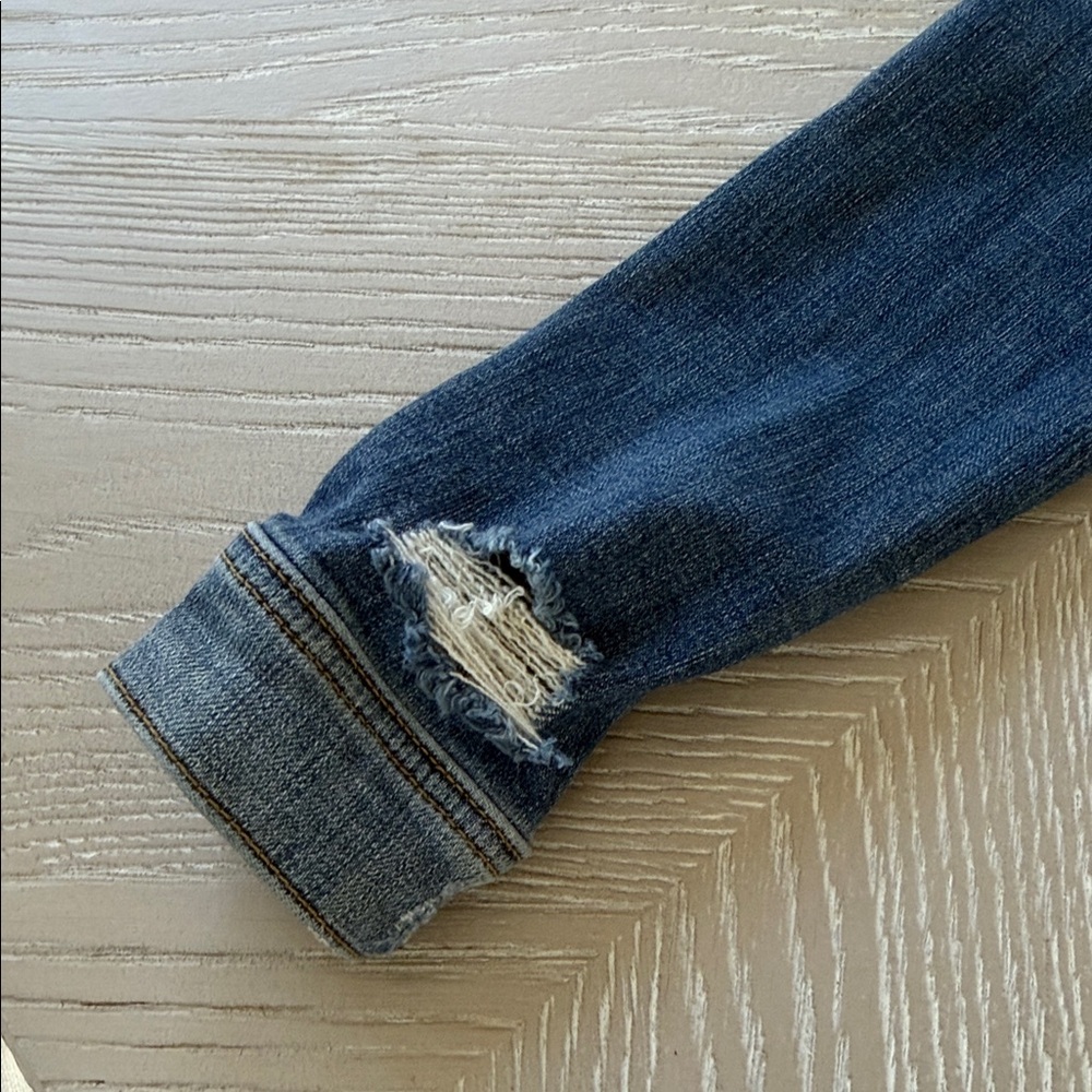 Women’s Small Distressed Blue Denim Jean Jacket Classic Trucker Style - Picture 6 of 16